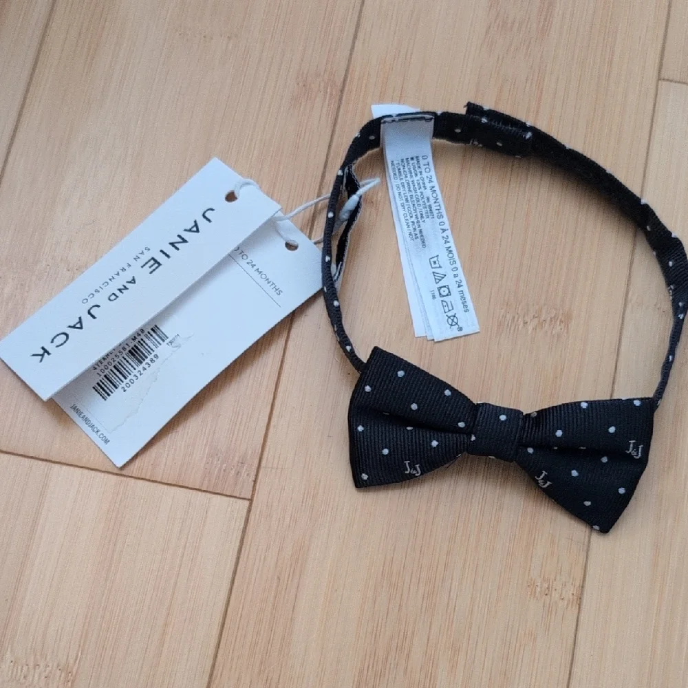 NWT Janie and Jack Navy Bow Tie with White Dots